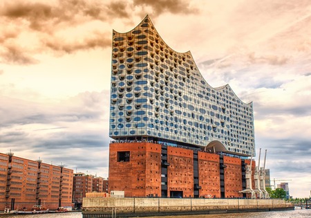 Hamburg_Elbphilharmonie_Elphi_Fine_Cotton_Company_.jpg